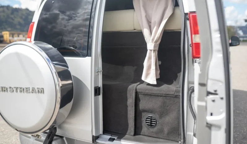 
								2010 Chevrolet Express 3500 Airstream Avenue Class B Coach full									