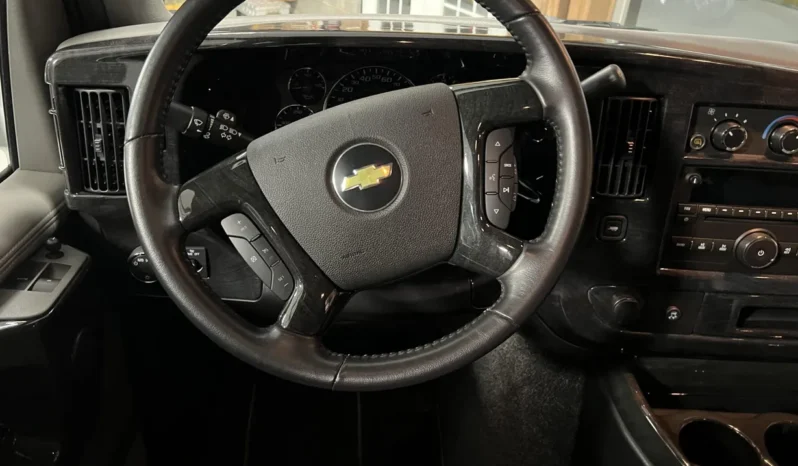 
								2010 Chevrolet Express Explorer Limited SE Conversion Van full									