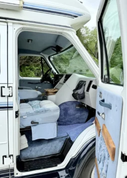 
										1995 Chevrolet G30 RV Conversion by Coachmen Vans full									