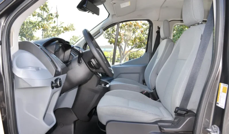 
								2016 Ford Transit 350 XLT 15-Passenger Wagon full									