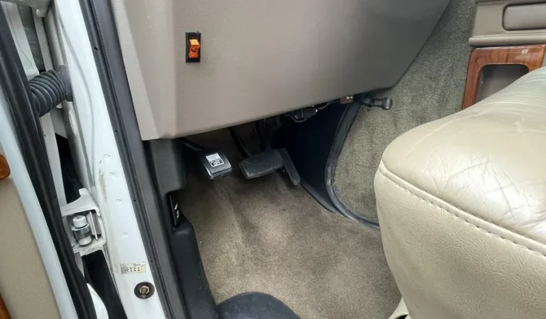 
								1999 Ford Econoline E-150 Sherrod Conversion Van full									