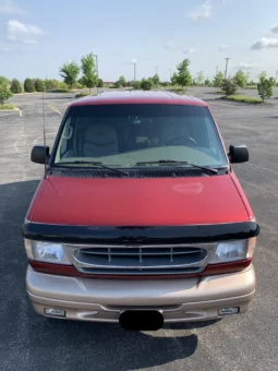
										2001 Ford Econoline E-350 Super Duty Waldoch Conversion Van full									