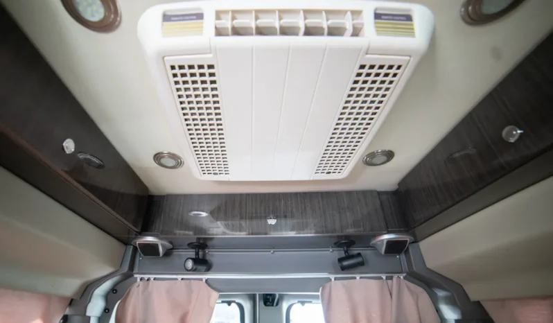 
								2010 Chevrolet Express 3500 Airstream Avenue Class B Coach full									