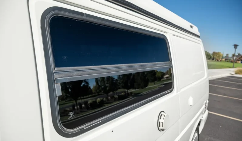 
								1997 Volkswagen EuroVan Winnebago Industries Camper full									