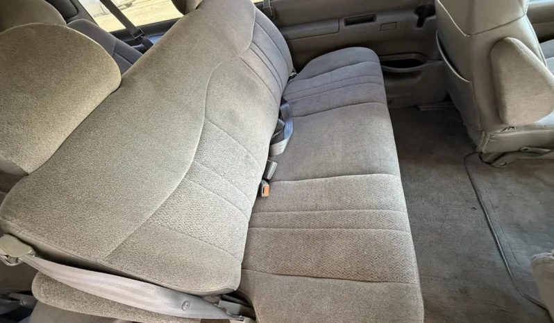 
								2000 Chevrolet Astro AWD full									