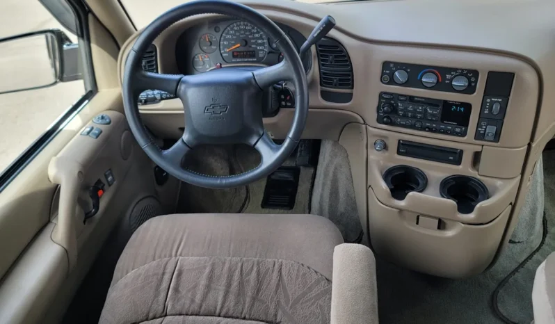 
								2002 Chevrolet Astro Quality Coaches Conversion Van full									