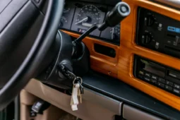 
										1994 Ford E-150 Econoline Starcraft Conversion Van full									