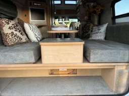 
										2006 Pleasure-Way Excel TD E-350 Class B Motorhome full									