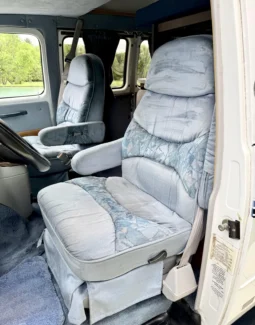 
										1995 Chevrolet G30 RV Conversion by Coachmen Vans full									