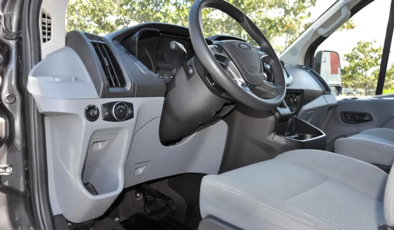 
								2016 Ford Transit 350 XLT 15-Passenger Wagon full									