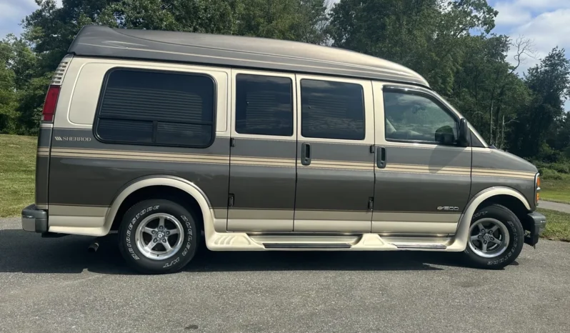 
								2002 Chevrolet Express G1500 Sherrod Conversion Van full									