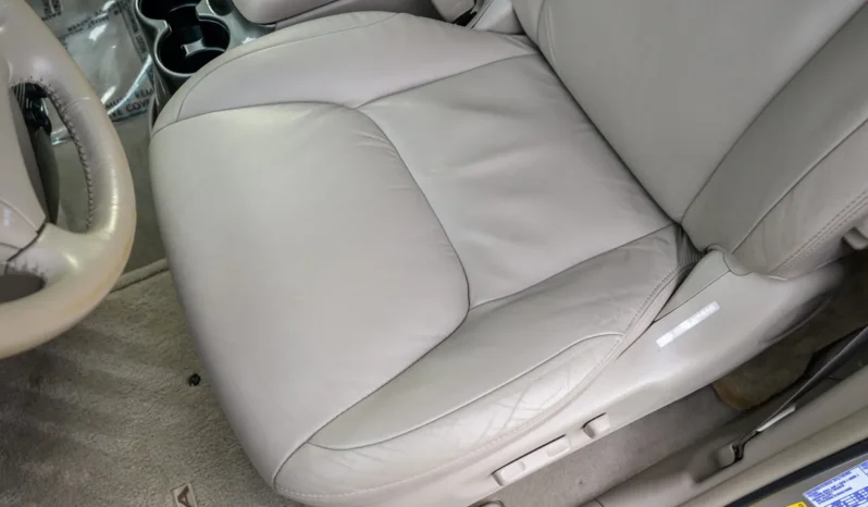 
								2004 Toyota Sienna XLE full									