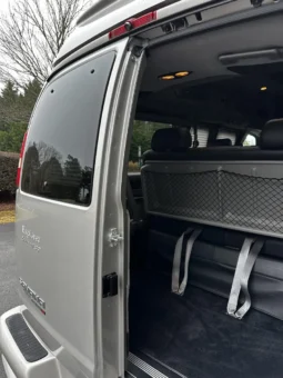 
										2008 GMC Savana 1500 AWD Conversion Van full									