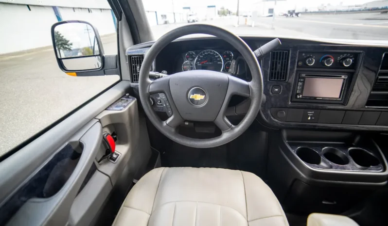 
								2010 Chevrolet Express 3500 Airstream Avenue Class B Coach full									