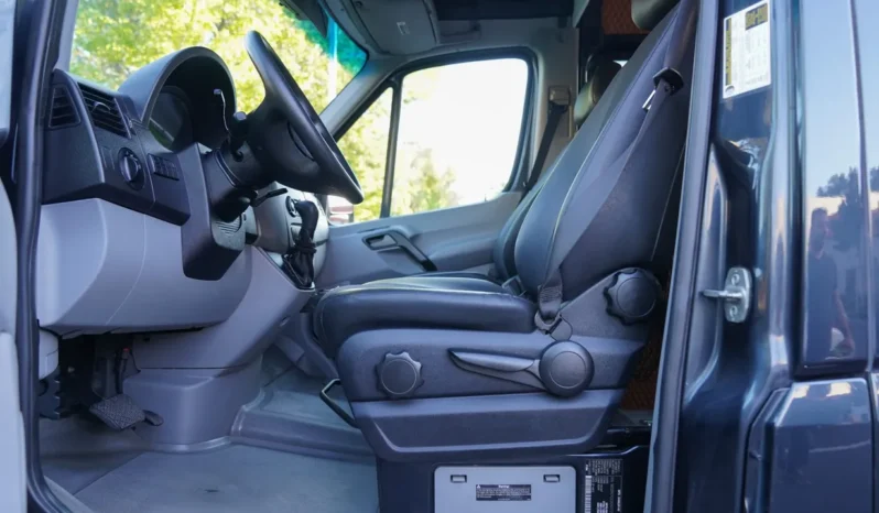 
								2013 Mercedes-Benz Sprinter 2500 Camper Conversion full									
