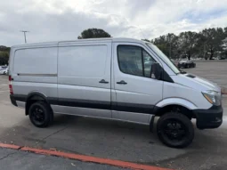 
										2015 Mercedes-Benz Sprinter 2500 4×4 Cargo Van full									