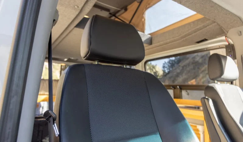
								2018 Mercedes-Benz Sprinter Sportsmobile Camper full									