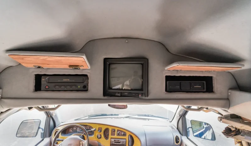 
								1998 Ford Econoline E-350 Power Stroke Conversion Van full									