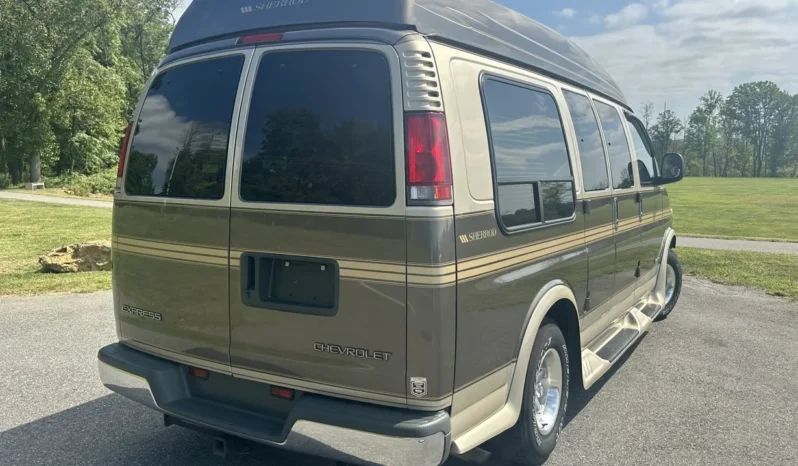 
								2002 Chevrolet Express G1500 Sherrod Conversion Van full									