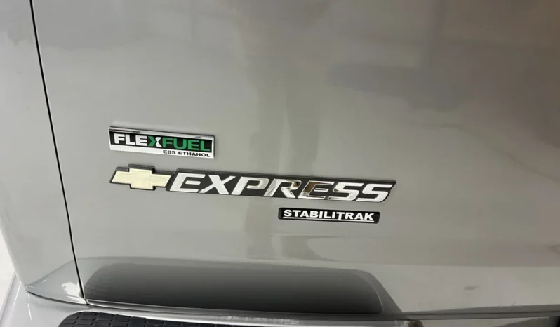 
								2010 Chevrolet Express Explorer Limited SE Conversion Van full									