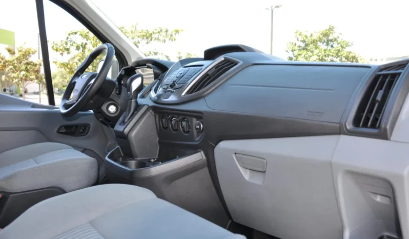 
								2016 Ford Transit 350 XLT 15-Passenger Wagon full									