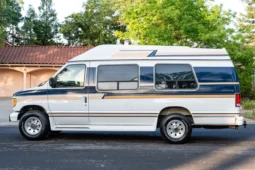
										1998 Ford Econoline E-350 Power Stroke Conversion Van full									