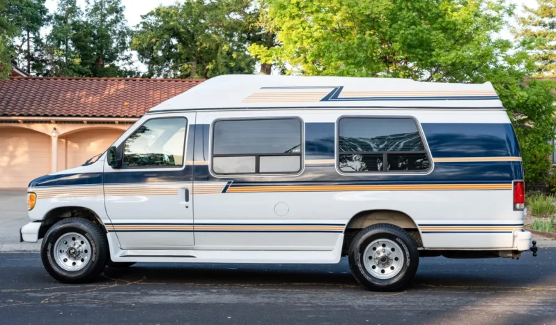
								1998 Ford Econoline E-350 Power Stroke Conversion Van full									