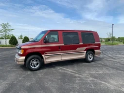 
										2001 Ford Econoline E-350 Super Duty Waldoch Conversion Van full									