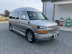 
										2010 Chevrolet Express Explorer Limited SE Conversion Van full									