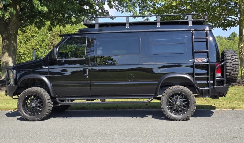 
								2013 Ford E-350 Quigley 4×4 Conversion full									