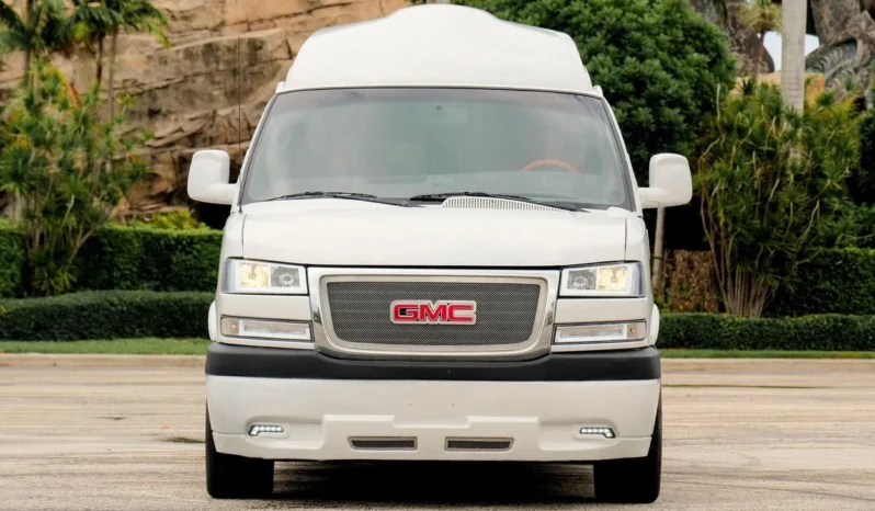 
								2013 GMC Savana G2500 Explorer Conversion Van full									