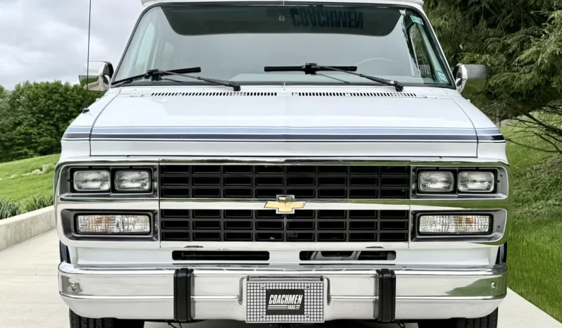 
								1995 Chevrolet G30 RV Conversion by Coachmen Vans full									
