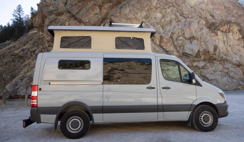 
								2018 Mercedes-Benz Sprinter Sportsmobile Camper full									