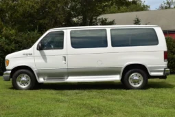 
										1997 Ford E-350 Club Wagon Chateau 7.3L Power Stroke full									