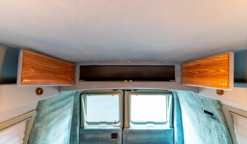 
								1998 Ford Econoline E-350 Power Stroke Conversion Van full									