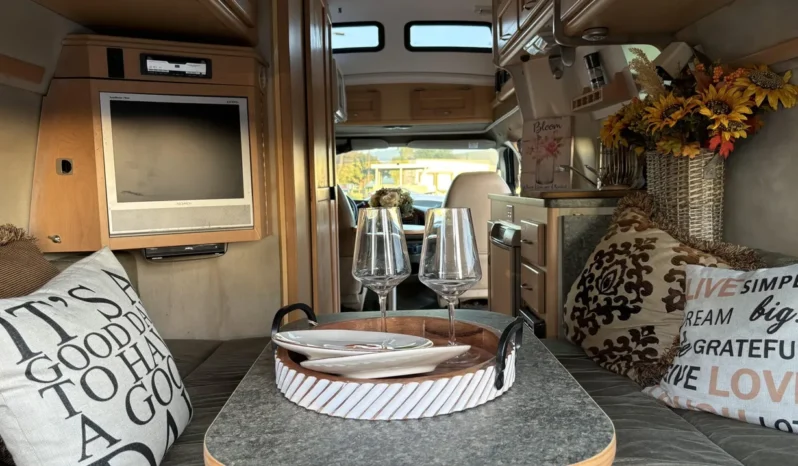 
								2006 Pleasure-Way Excel TD E-350 Class B Motorhome full									