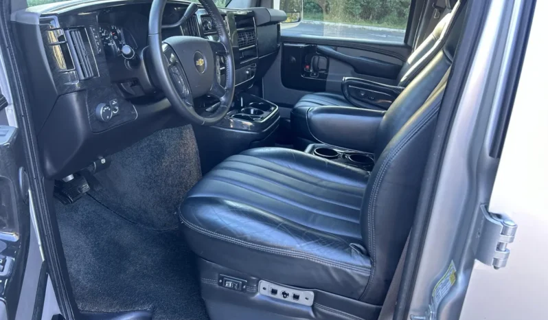 
								2013 Chevrolet Express Explorer Limited SE Conversion Van full									