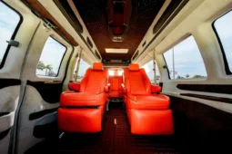 
										2013 GMC Savana G2500 Explorer Conversion Van full									