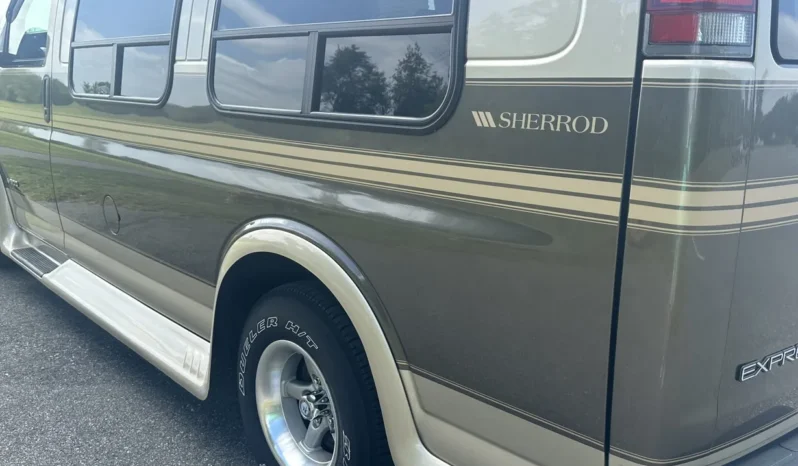 
								2002 Chevrolet Express G1500 Sherrod Conversion Van full									
