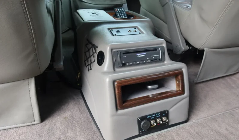 
								2004 GMC Savana 1500 Explorer Limited S Conversion Van full									