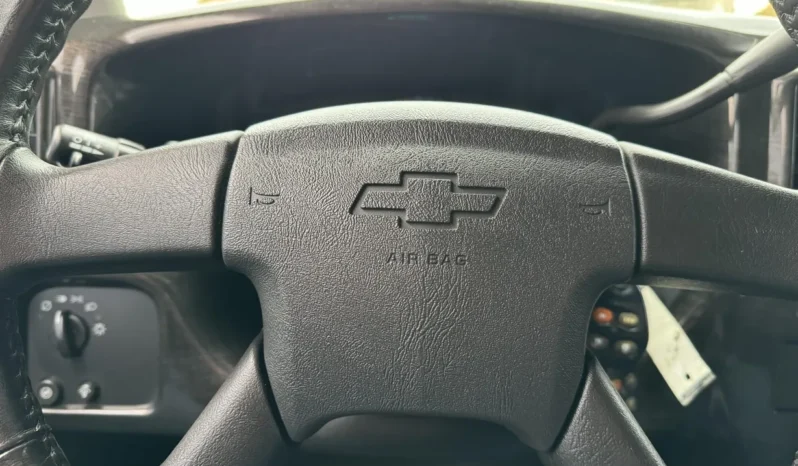 
								2006 Chevrolet Express Southern Comfort Conversion Van full									