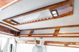 
										1995 Chevrolet G20 Conversion Van full									