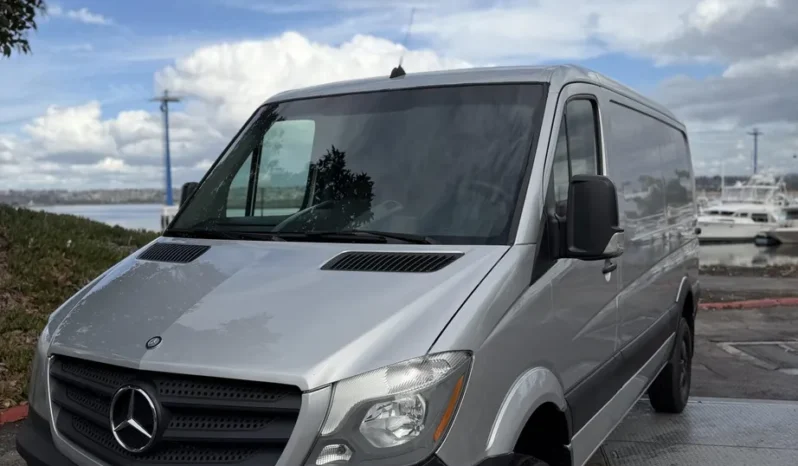 
								2015 Mercedes-Benz Sprinter 2500 4×4 Cargo Van full									