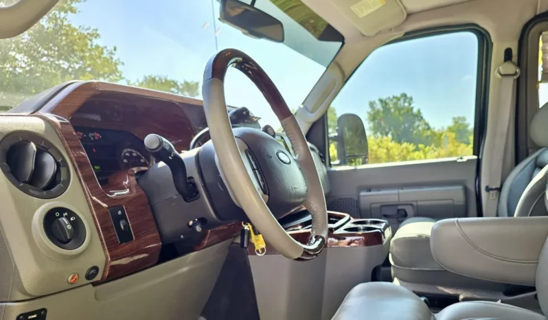 
								2013 Ford E-350 Quigley 4×4 Conversion full									