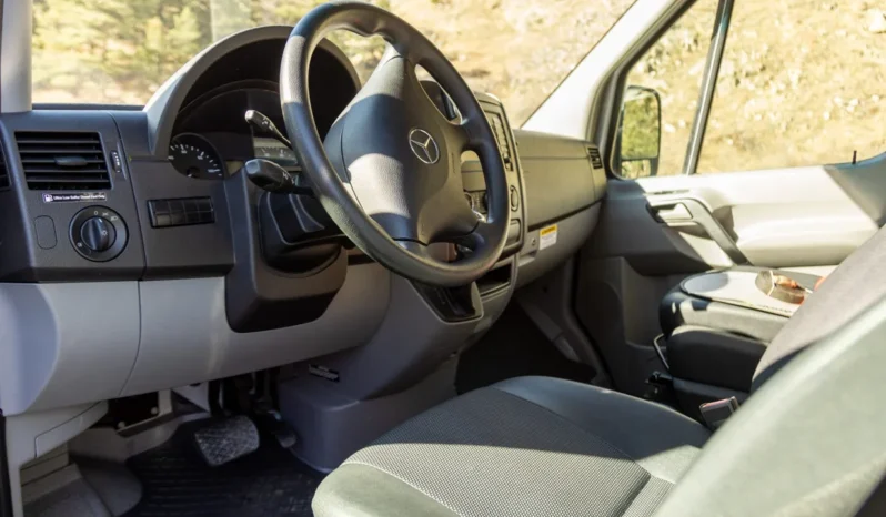 
								2018 Mercedes-Benz Sprinter Sportsmobile Camper full									