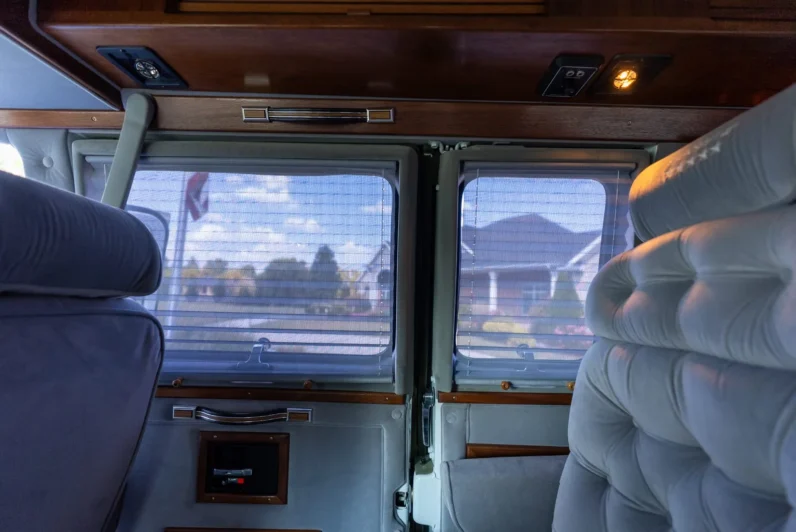 
								1991 GMC Vandura 2500 Starcraft Conversion Van full									
