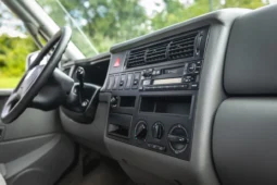 
										2003 Volkswagen EuroVan Westfalia MV Weekender Pop-Top Camper full									