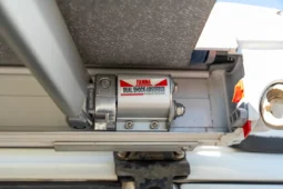 
										1997 Volkswagen EuroVan Winnebago Industries Camper full									