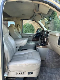 
										2007 Chevrolet Express Explorer Limited SE Conversion Van full									