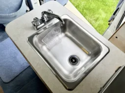 
										1995 Chevrolet G30 RV Conversion by Coachmen Vans full									